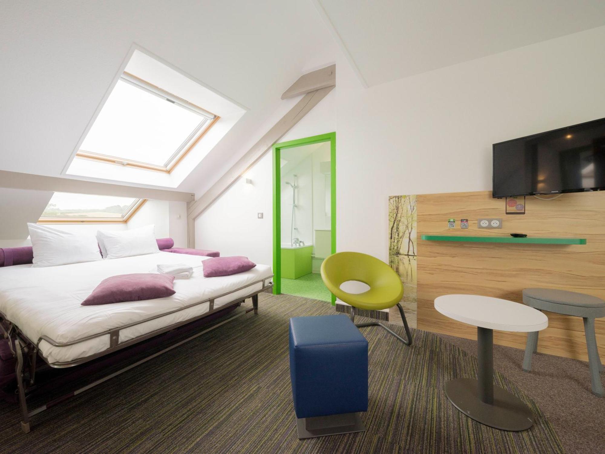 ホテル Ibis Styles サールブール エクステリア 写真