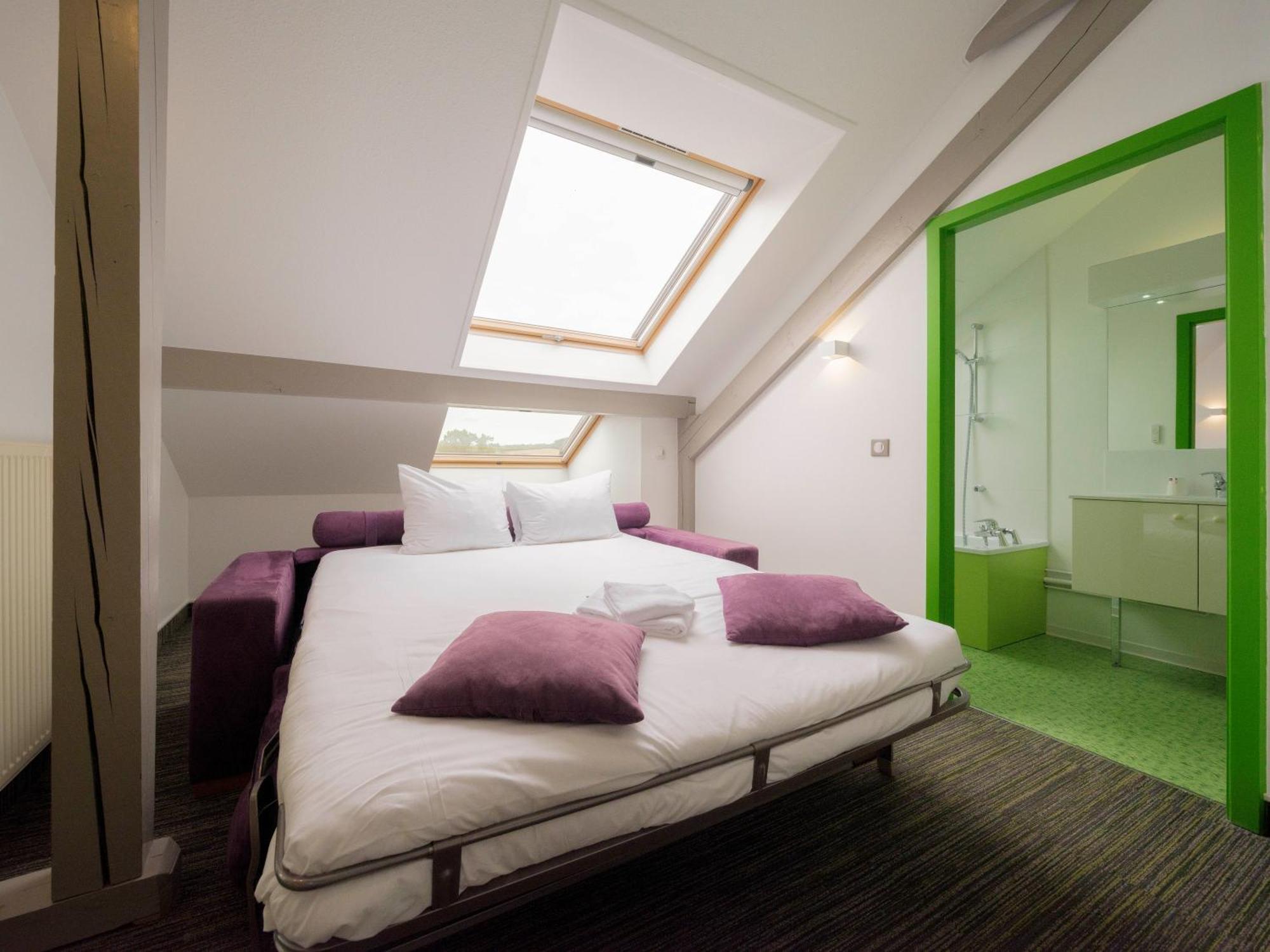 ホテル Ibis Styles サールブール エクステリア 写真