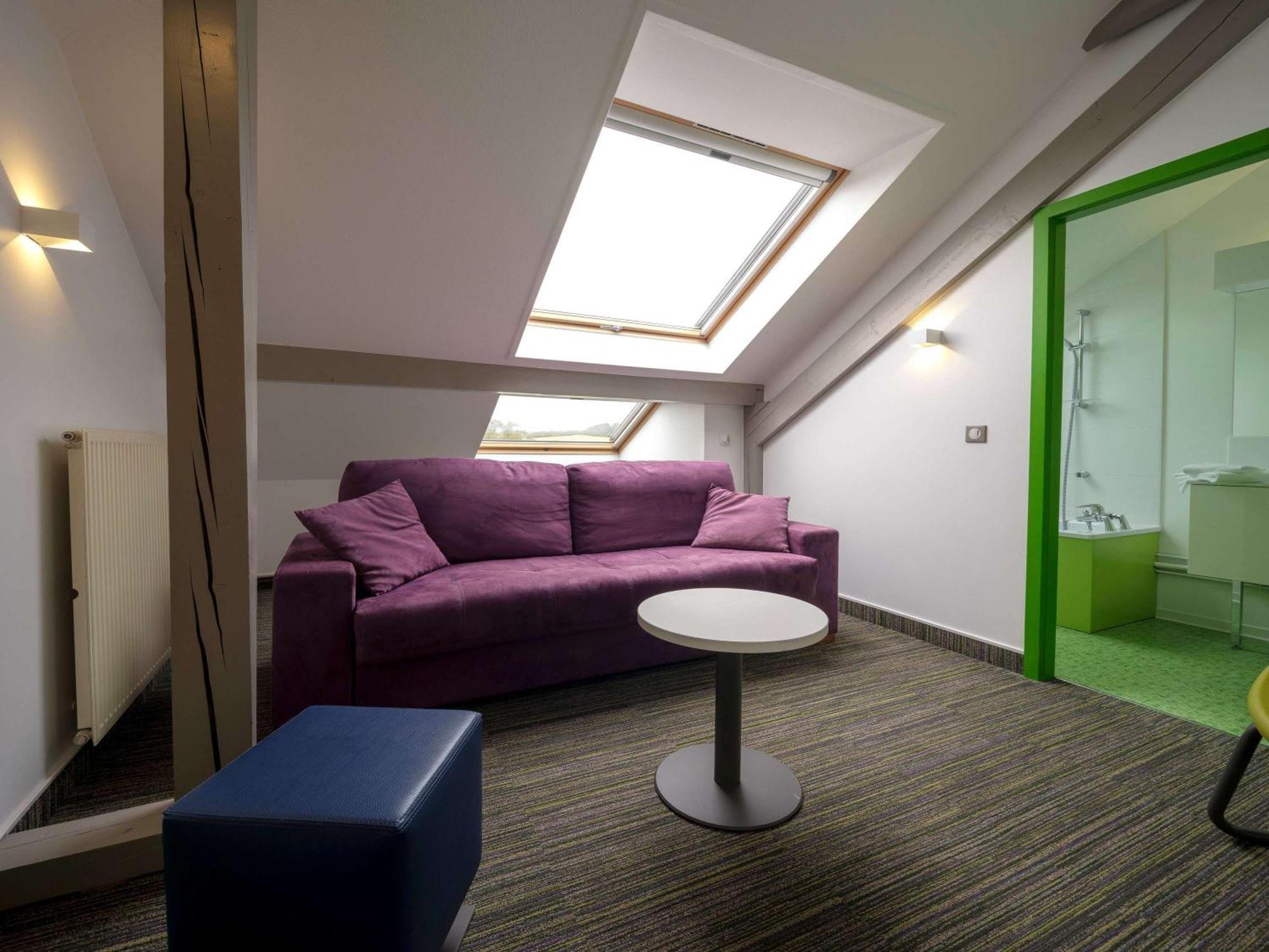 ホテル Ibis Styles サールブール エクステリア 写真