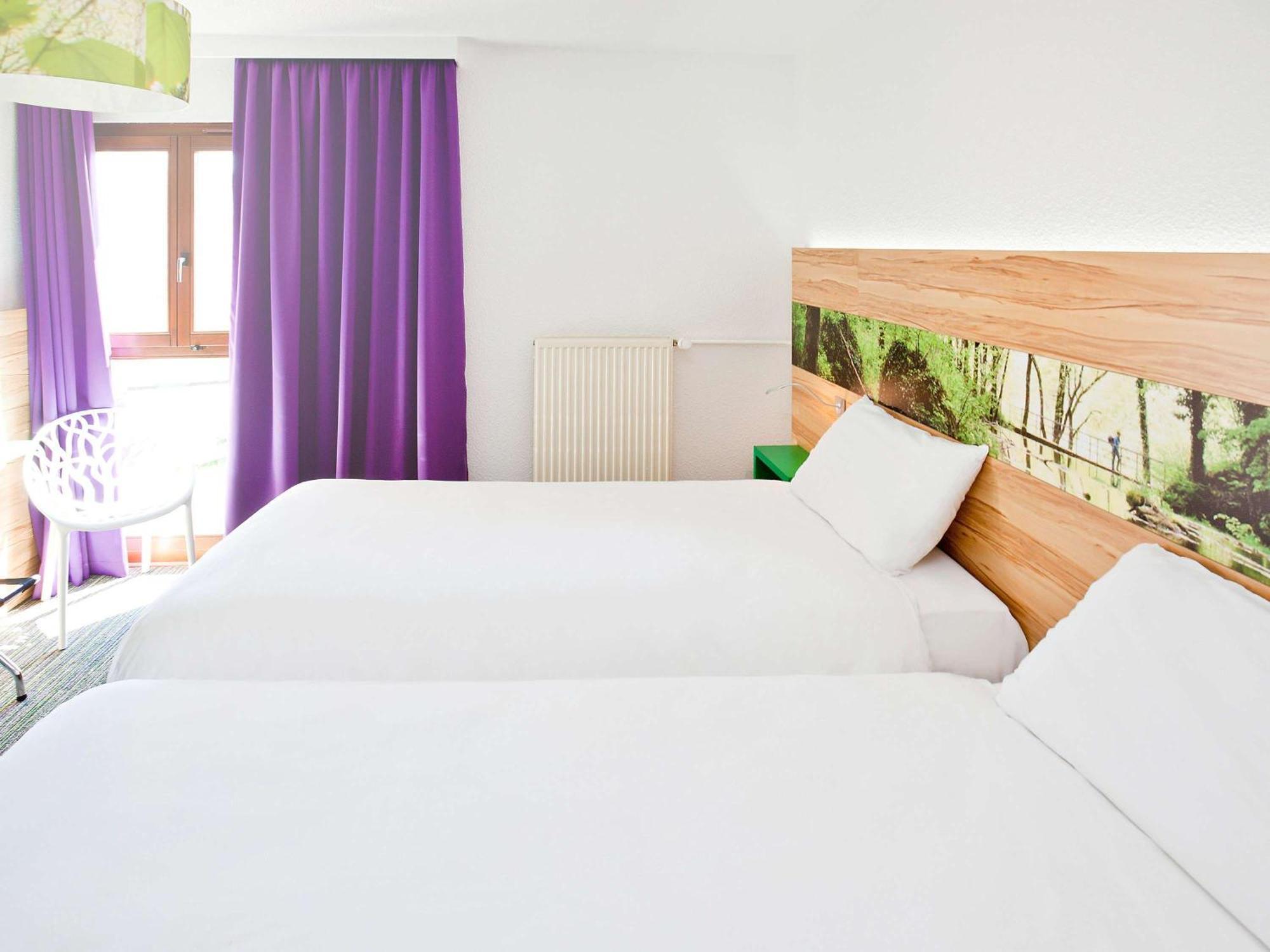 ホテル Ibis Styles サールブール エクステリア 写真